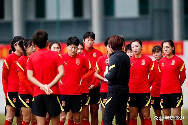 chinese国产惩罚打屁股女